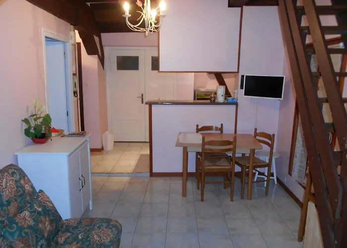 La Cour Des Meuniers - Le Froment Et L'epeautre