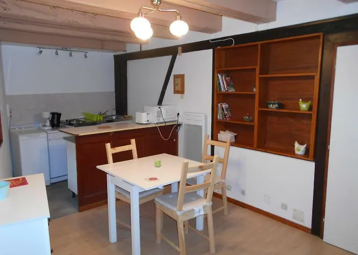 La Cour Des Meuniers - Le Froment Et L'epeautre *